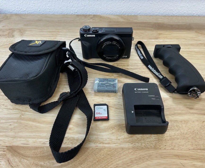 Canon PowerShot G7 X Mark III - 20.1MP Point - Image 1