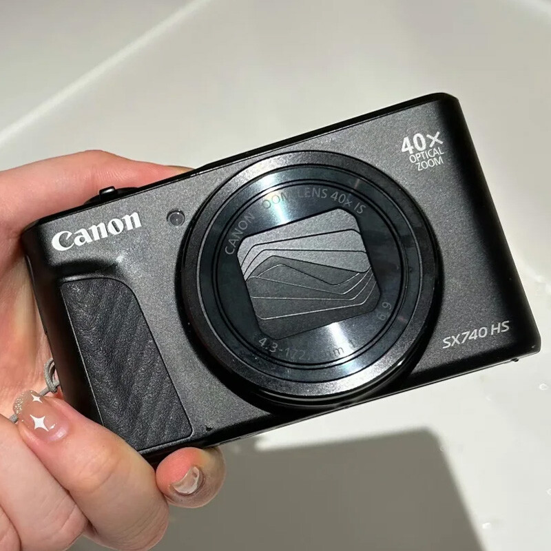 Canon PowerShot SX740 HS 20.3MP Digital Camera 40x Optical Zoom Wi-Fi Black - Image 1