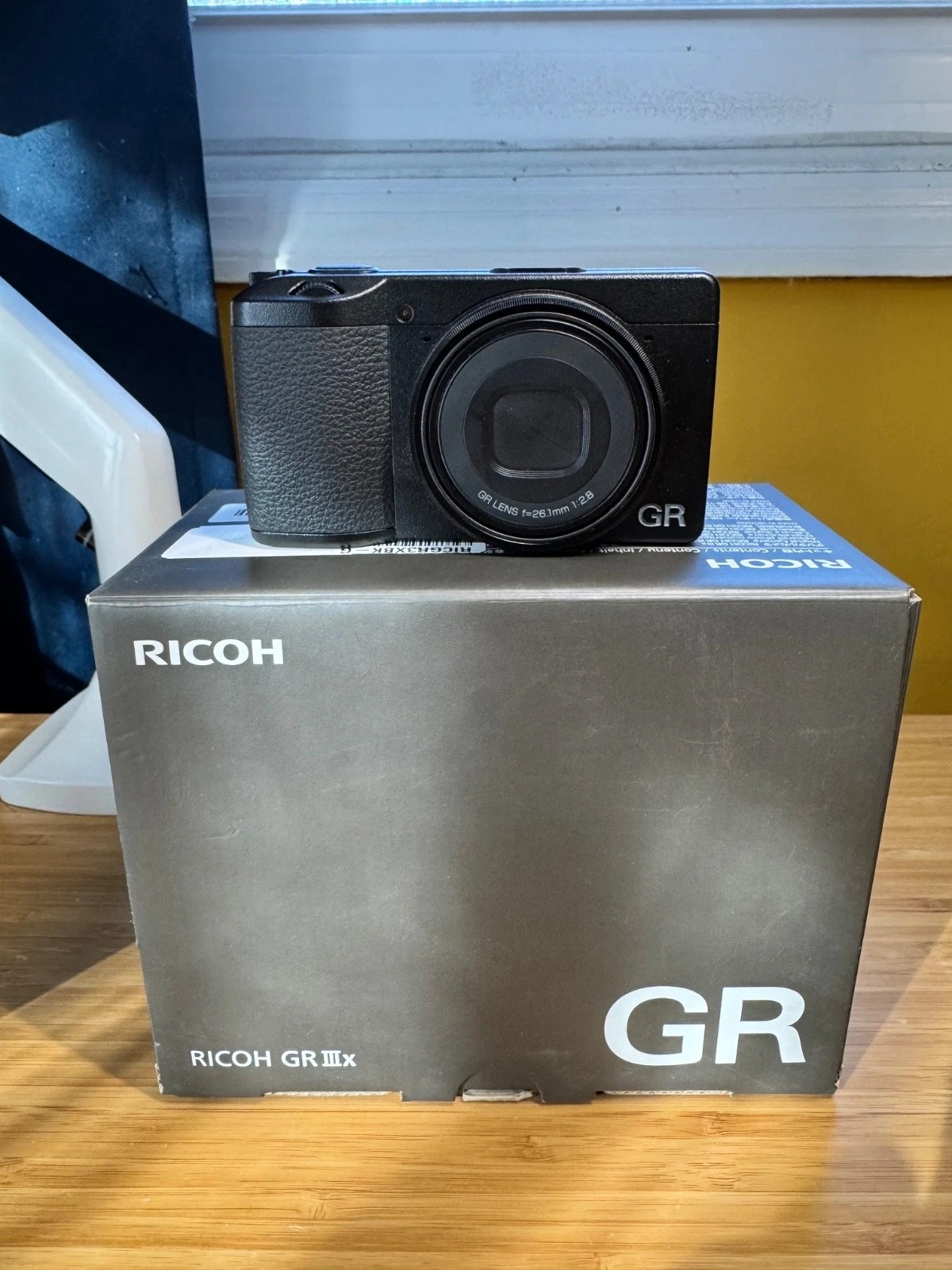 Ricoh GR IIIx 24MP f/2.8 40mm Compact Digital Camera – Black (15286) Mint++ - Image 1