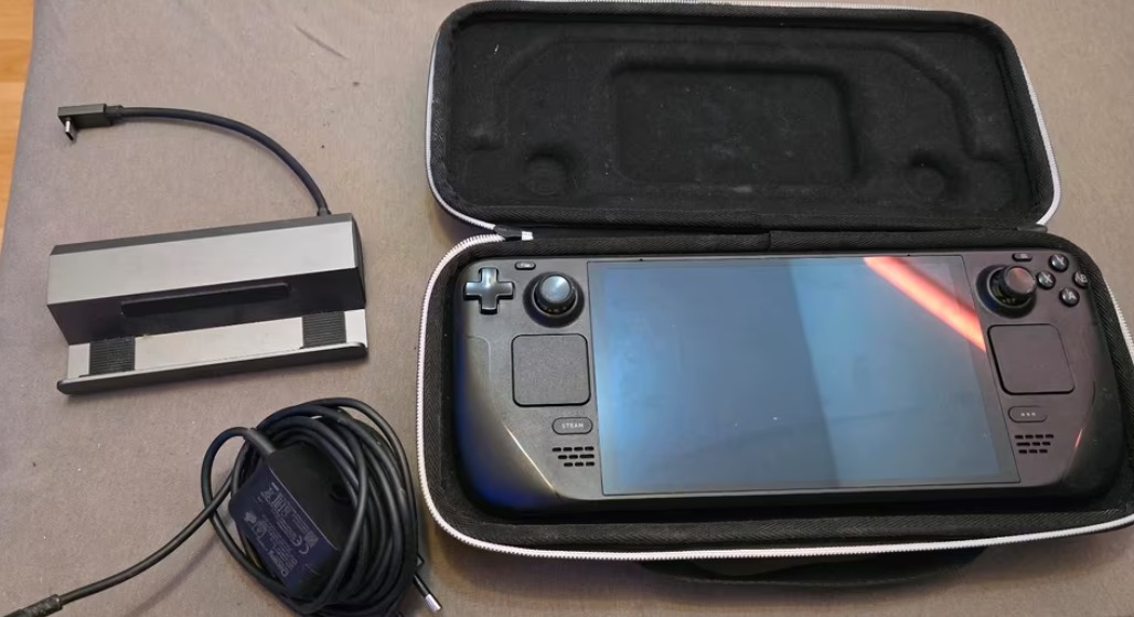 Valve Steam Deck OLED 512GB with Docking Station - Image 1