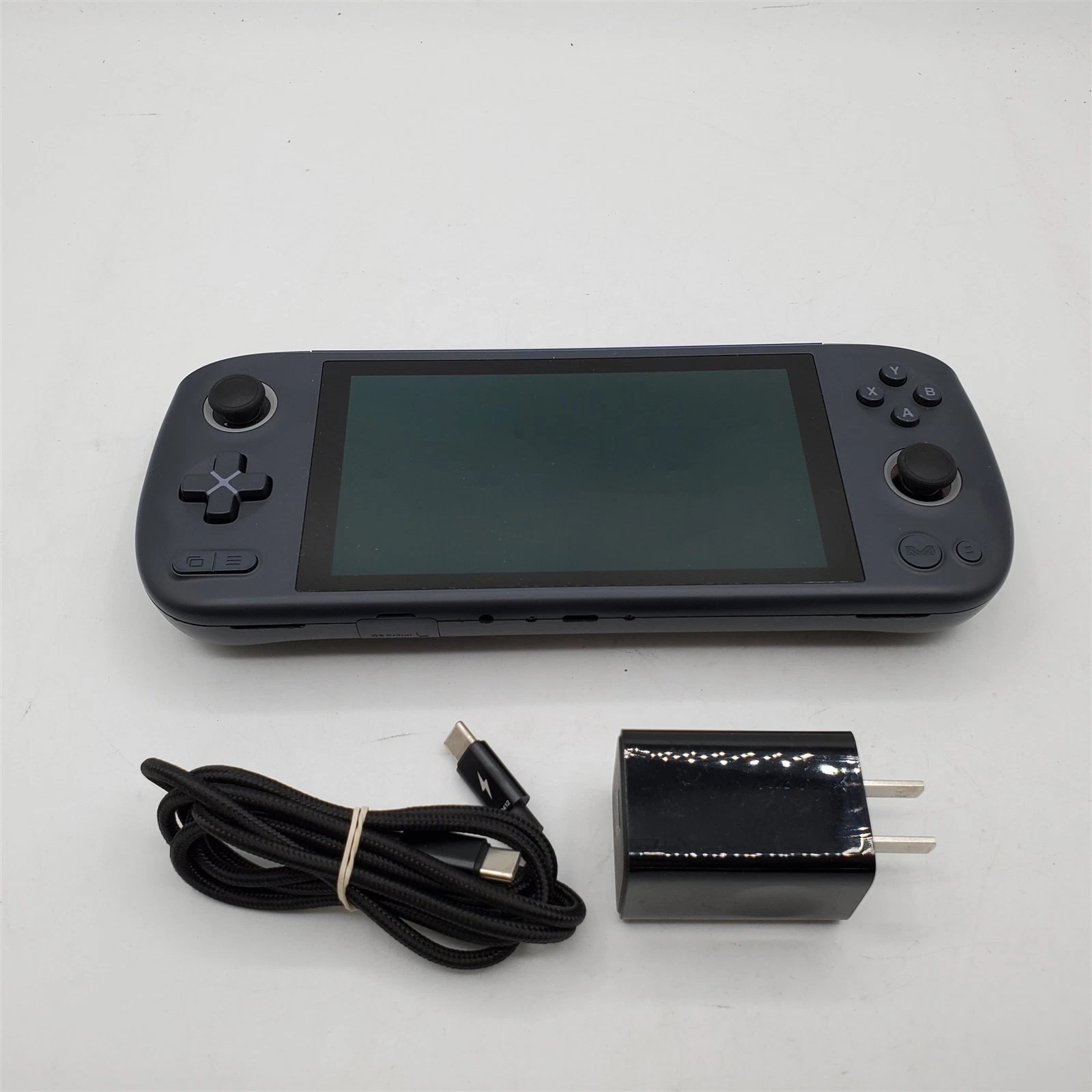 Zestioe AYANEO Air - 5.5" OLED Handheld Console, Ryzen 5 5560U,16GB RAM, 512GB - Image 1